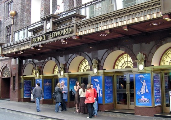 Театр Принца Эдуарда в Лондоне (1)